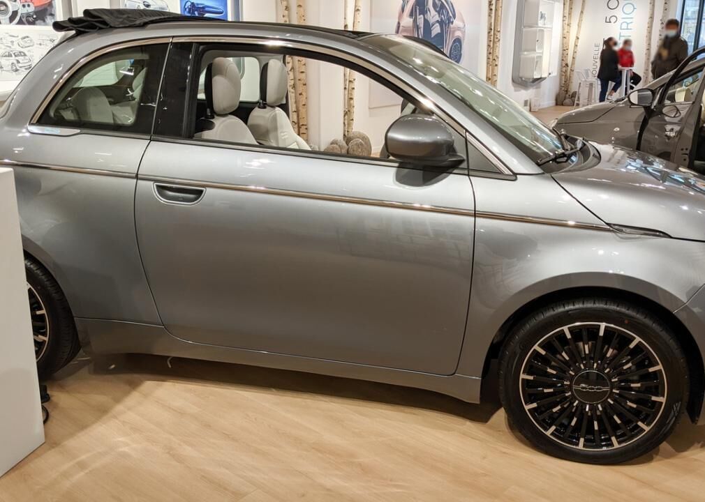 #2. Fiat 500e